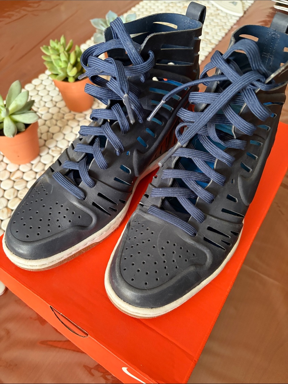 Nike Women Navy High-Top Lace-Up Sneakers